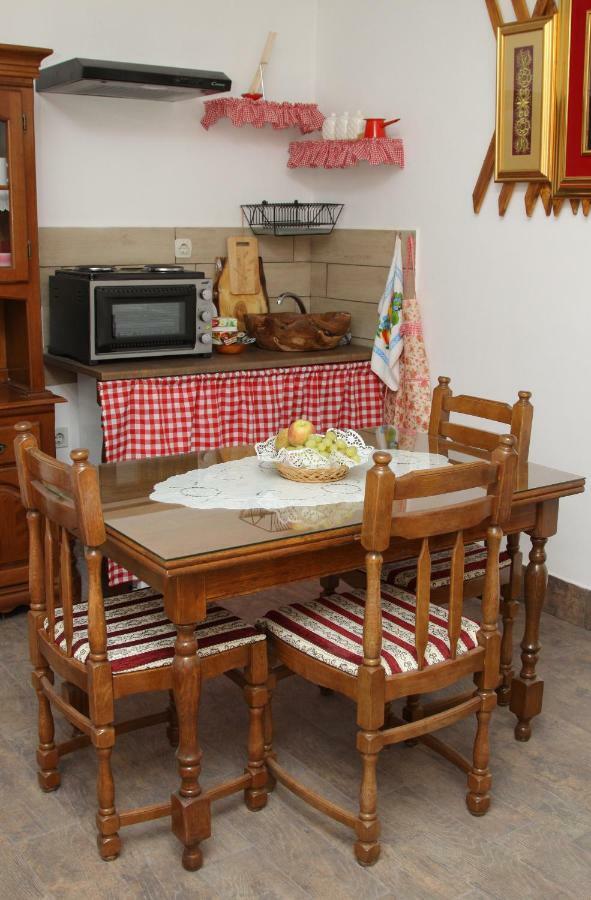 Apartman Sokica Bizovac Luaran gambar